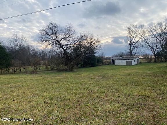 4th image of 213A Saint Thomas Ct
