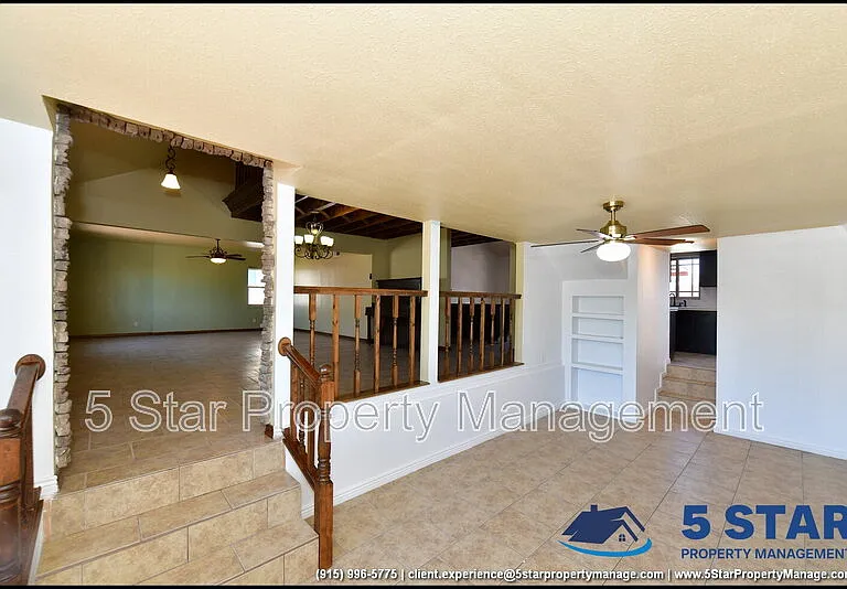 908 Bolivia St — Photo 13