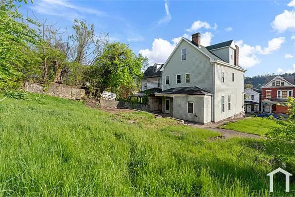 415 Mills Ave — Photo 29