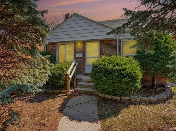 19928 Pierson St, Detroit, MI 48219