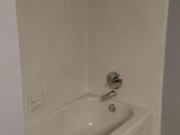 3rd image of 2017 Paisley Dr APT C