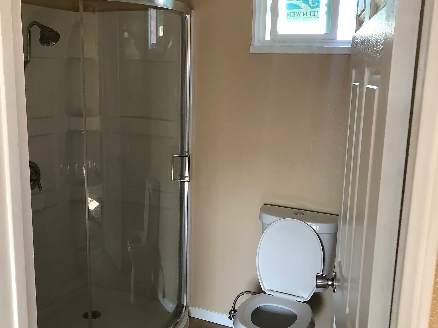 Studio, 400 sqft, $1,690 — Photo 4
