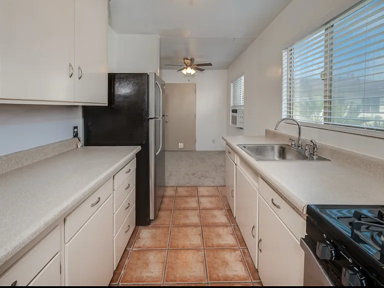 4159 Adams Ave #1A — Photo 8
