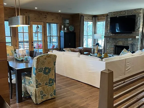 158 Waterdog Dr, Crane Hill, AL 35053