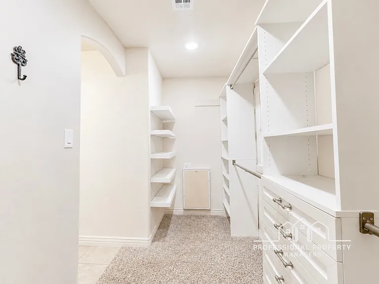 10203 E 34th Pl — Photo 16