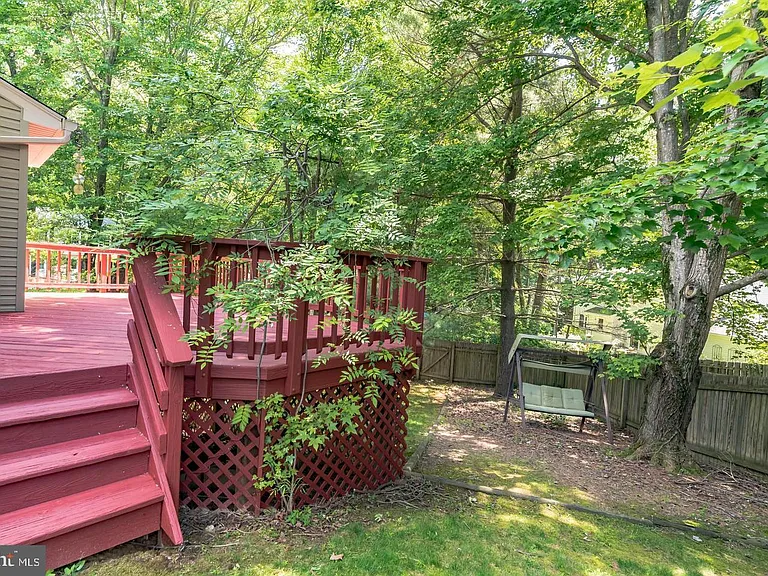 4283 Country Squire Ln — Photo 3