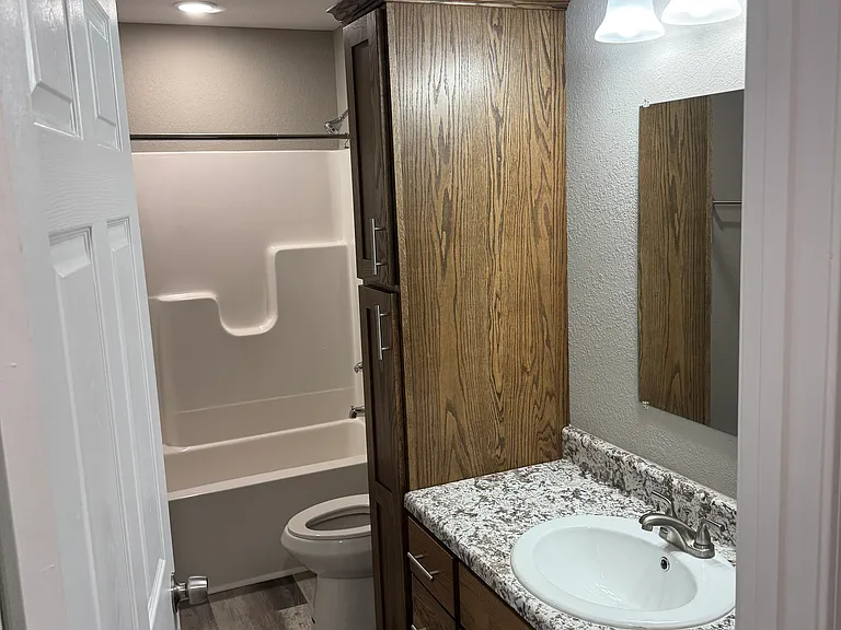 1617-1619-1637 1617ripley160e #1617 — Photo 7