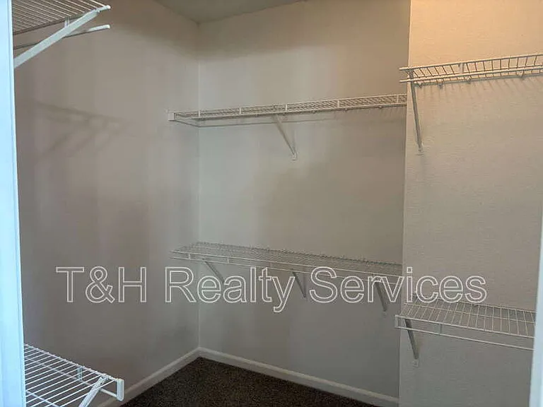 14928 Drayton Dr — Photo 23