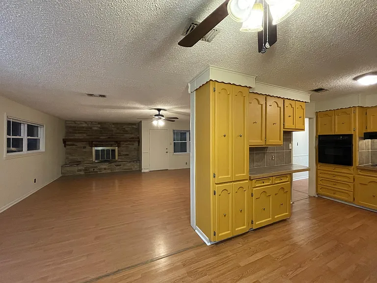 3323 Cherry St — Photo 19