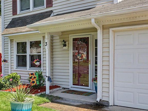 2nd image of 3 Seaton Cir