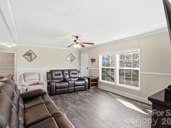 3rd image of 4111 Clontz Taylor Rd