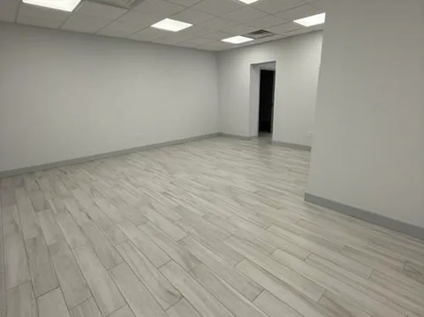 555 Gorge Drive image 3 of 12