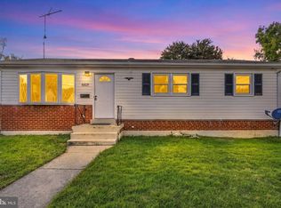 6609 March Dr, Oxon Hill, MD 20745