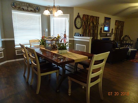 Family Room Dining