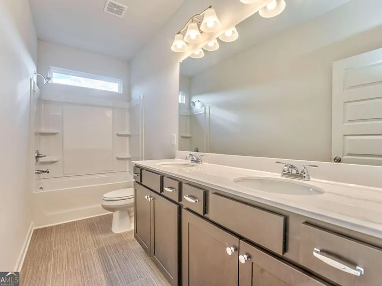 15 Bennett Way — Photo 18