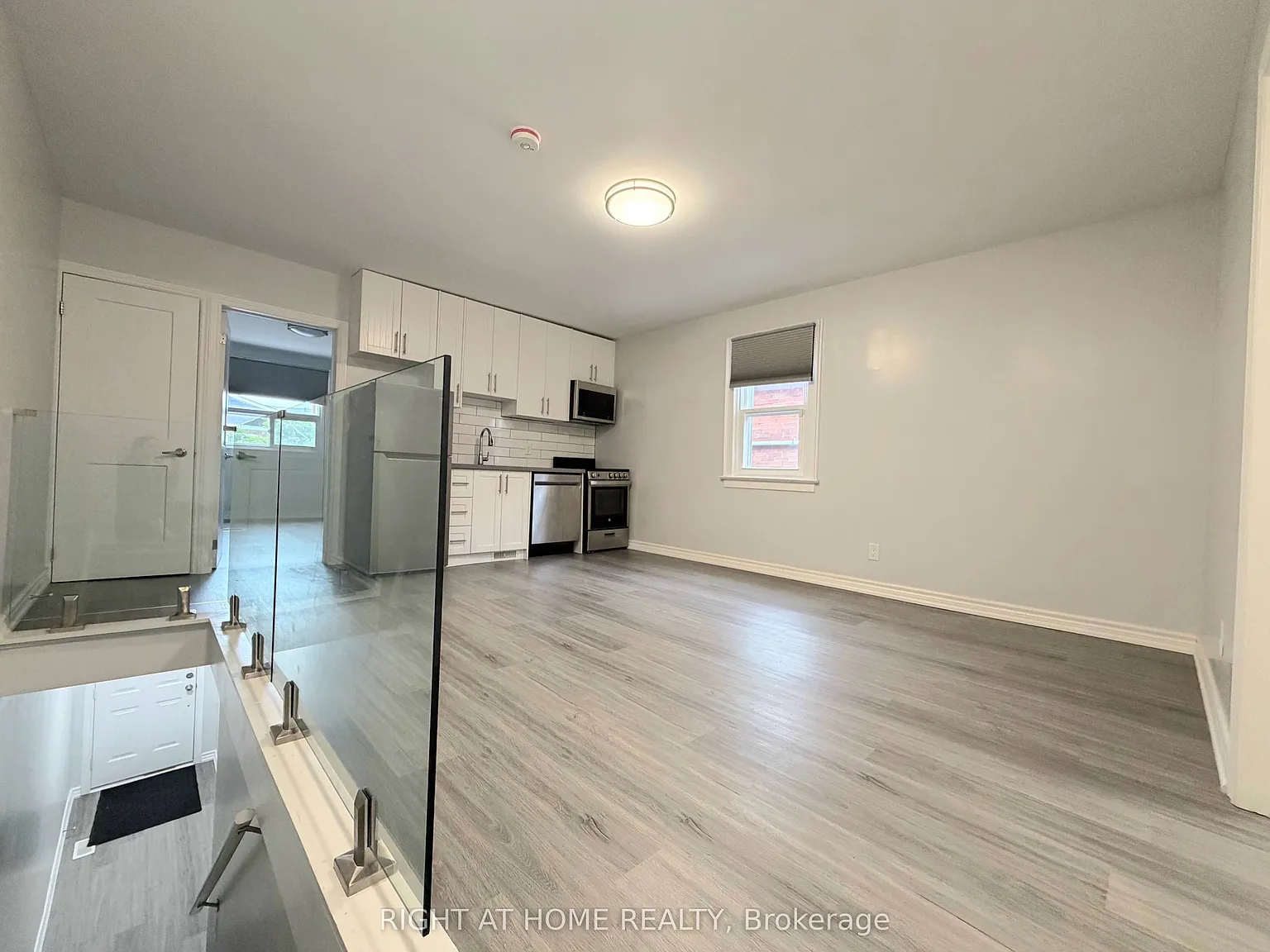 2 bed, $2,100 — Photo 4