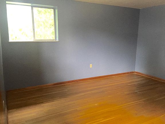 4th image of 433 N Maple Ave APT 1