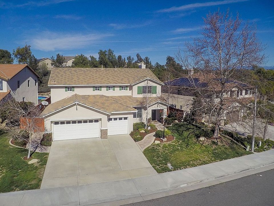 2nd image of 33335 Fox Rd