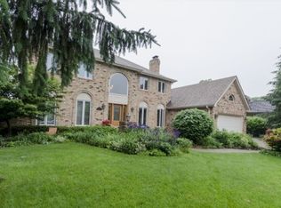 919 Dakota Cir, Naperville, IL