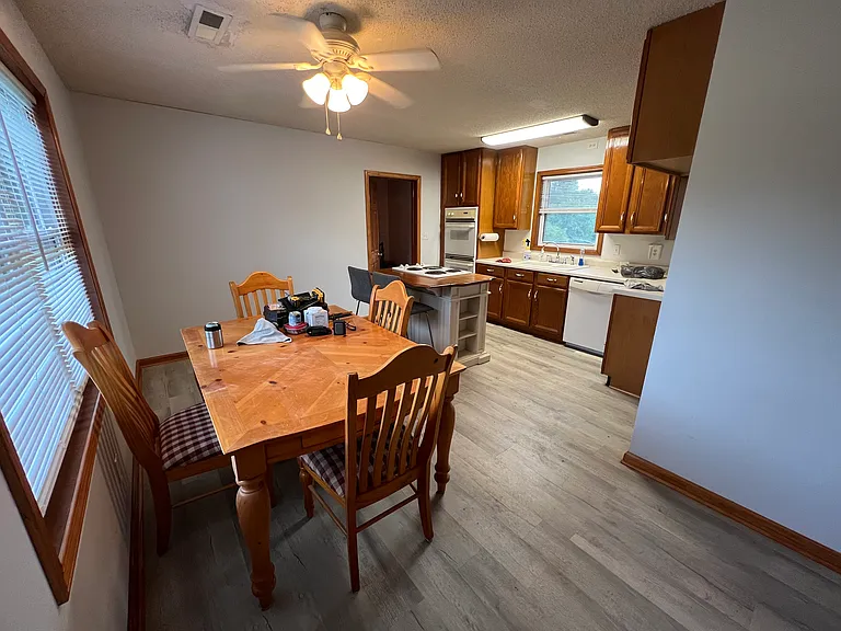 7155 Park Place Rd — Photo 5