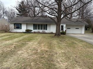 2265 Country Club Dr, Wickliffe, OH 44092