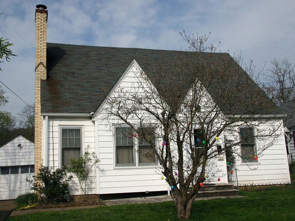 1st image of 14 Edgemont Dr
