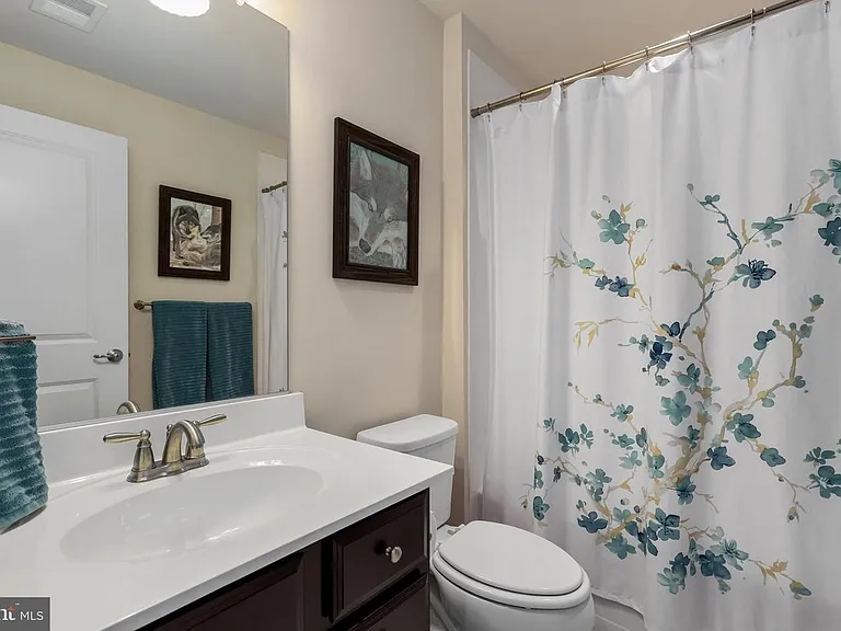 5241 Stream Bank Ln — Photo 3