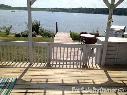 1st image of 22745 Lake Dr