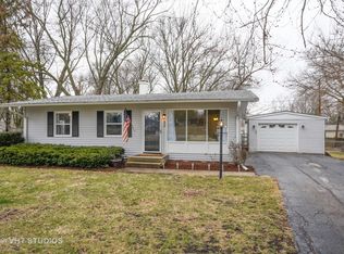 809 Standish Ct, Batavia, IL 60510