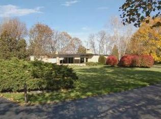 980 Cedar, Lake Forest, IL