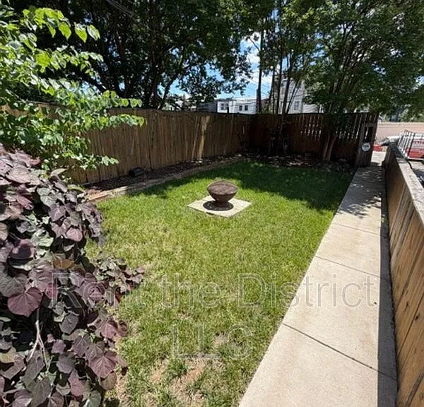 1350 Randolph St NW #1 — Photo 14