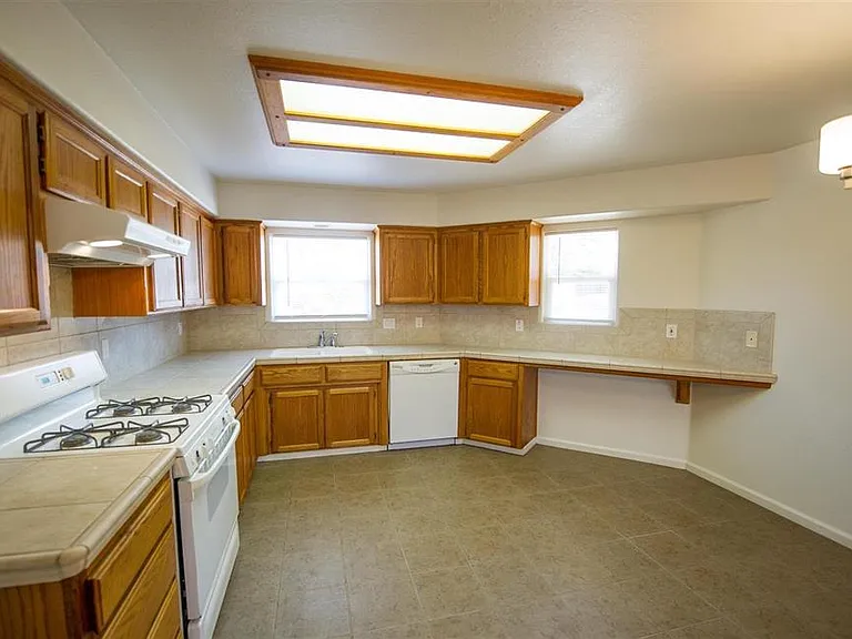 20461 Bay Meadows Dr — Photo 13