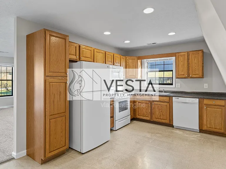 588 Ray Hill Rd #D — Photo 36