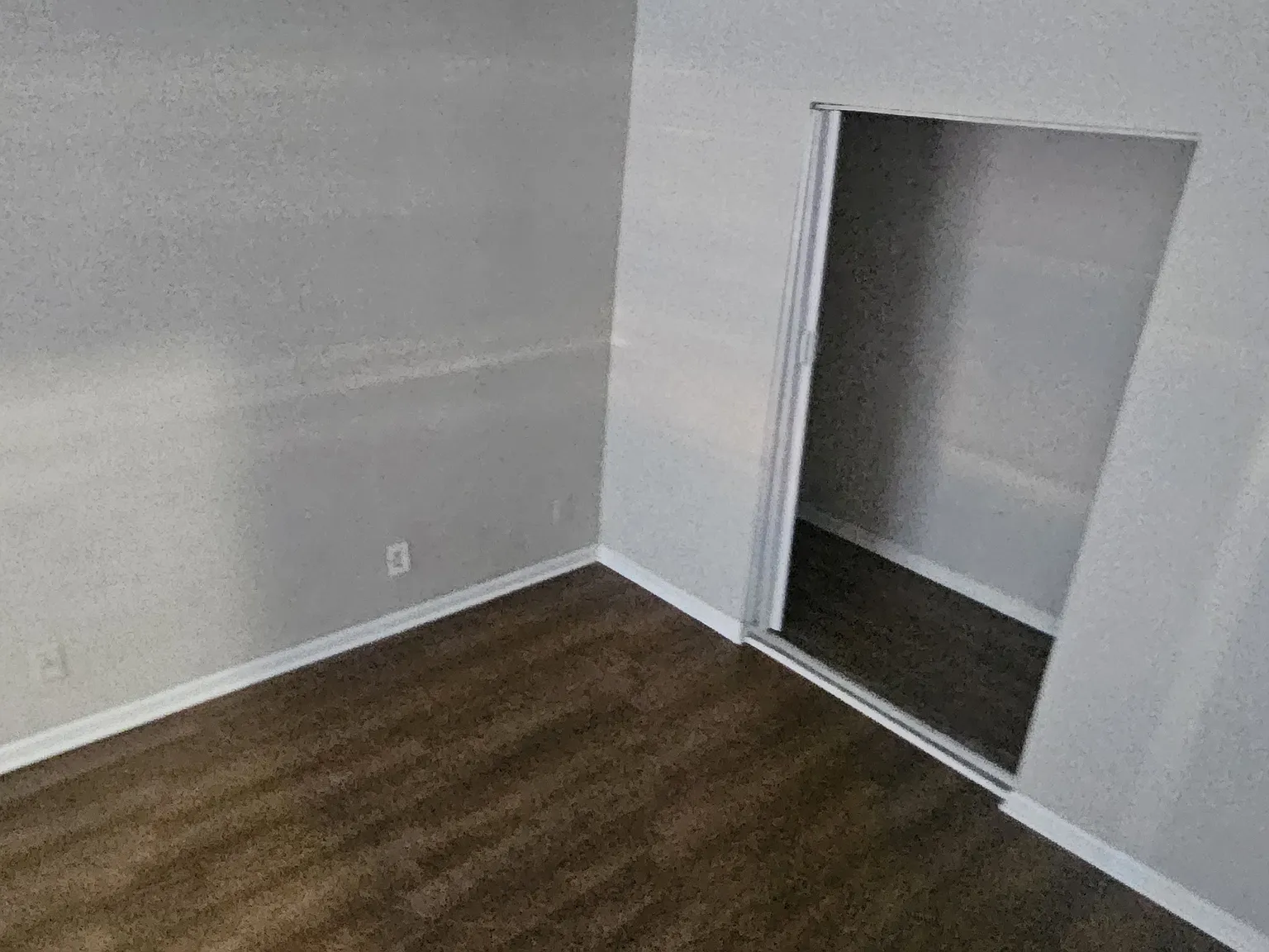 4 bed, 1100 sqft, $1,450 — Photo 4