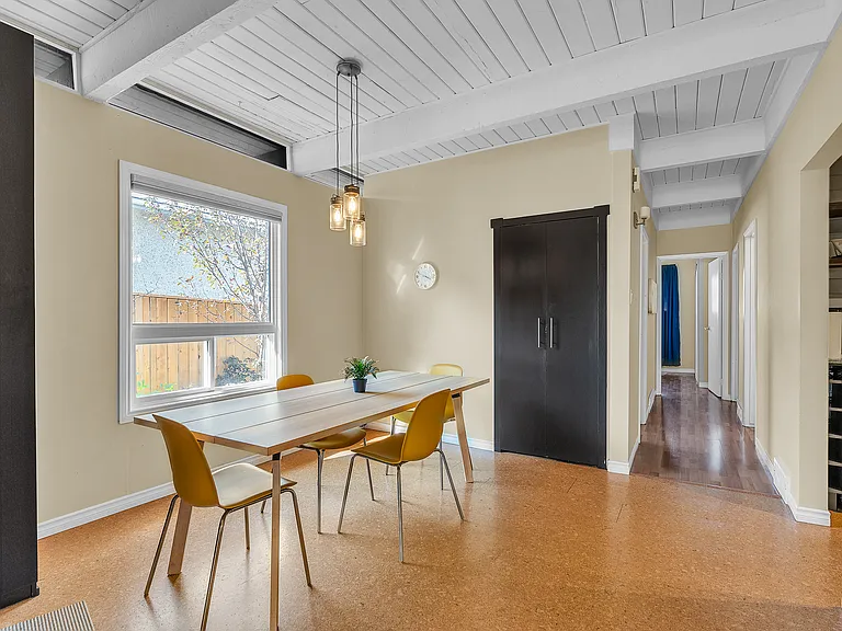 28 SW Hilton Ave NW — Photo 6