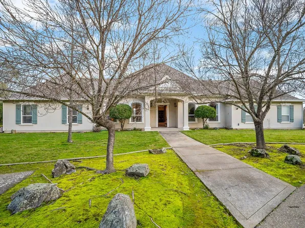 3815 Lakeview Dr, Placerville, CA 95667