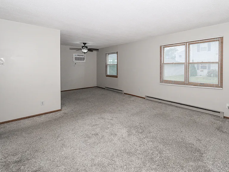 West Willow Apartments — Photo 10