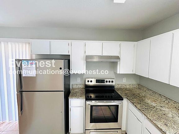 4th image of 3706 N Garrison St