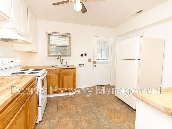 4th image of 1809 N Hawthorne St
