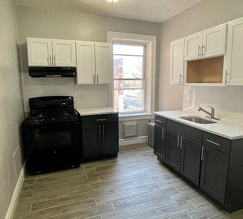 2nd image of 132 N Arlington Ave
