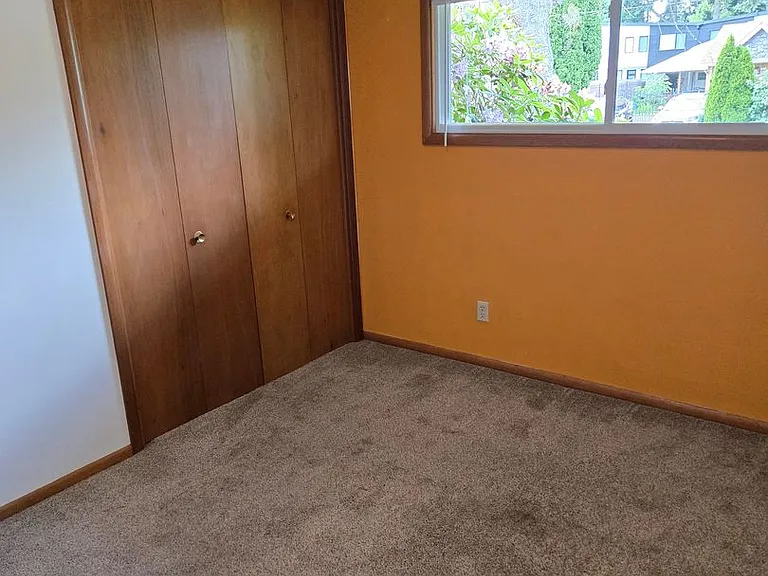 11440 NE Morris St — Photo 12