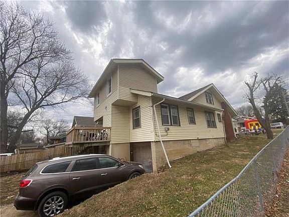 3rd image of 1875 Tennyson St
