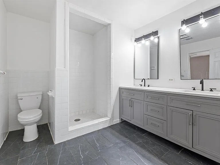 1106 Hackberry Dr — Photo 12