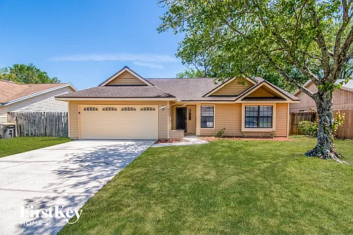 8021 Weather Vane Dr Photo 1