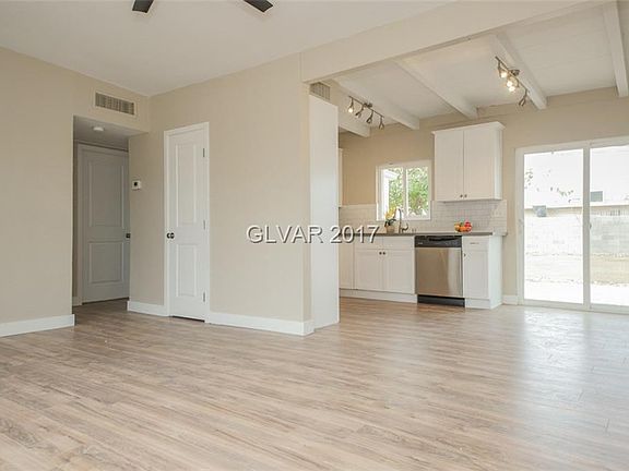 4th image of 1600 Euclid Ave