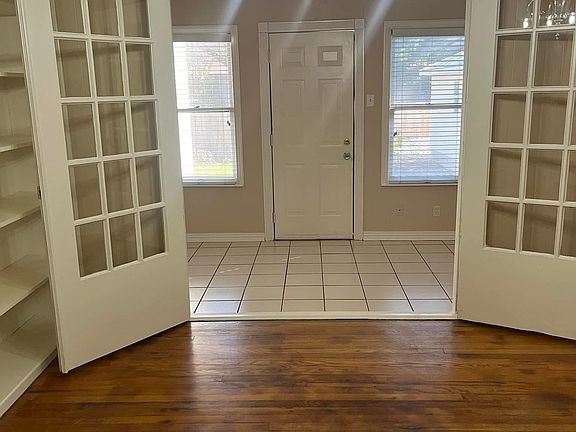 4th image of 242 Irvington Dr