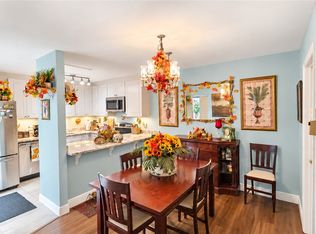 1170 6th Ave APT 9D, Vero Beach, FL 32960