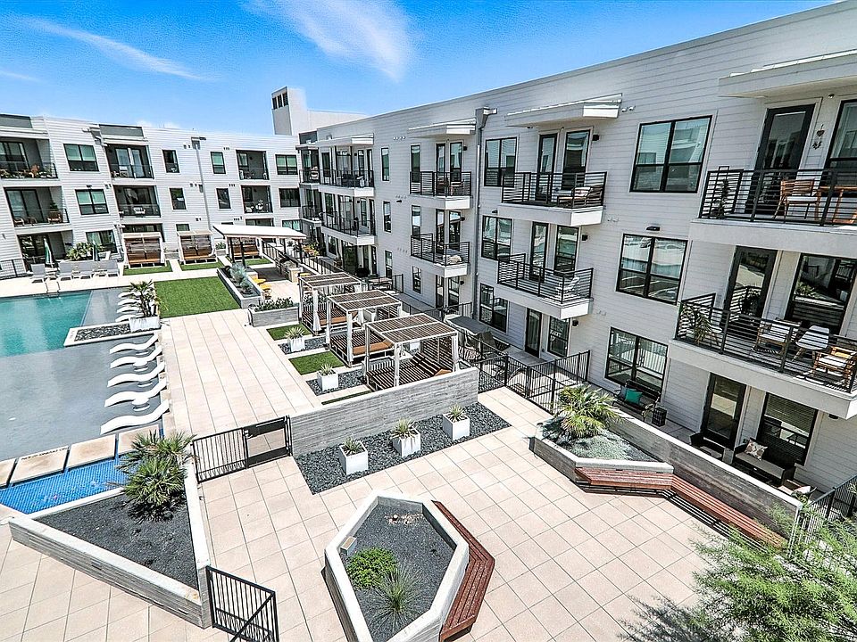 1st image of 1701 Simond Ave #639