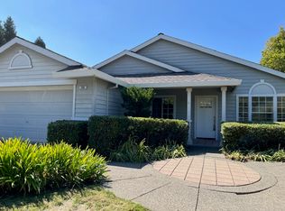 584 Leafhaven Ln, Windsor, CA 95492