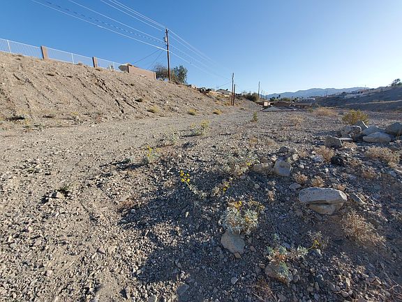 4th image of 3257 Crestview Dr Lot 24